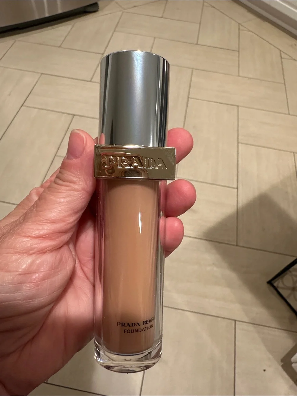NIB Prada reveal skin optimizing foundation in MN55